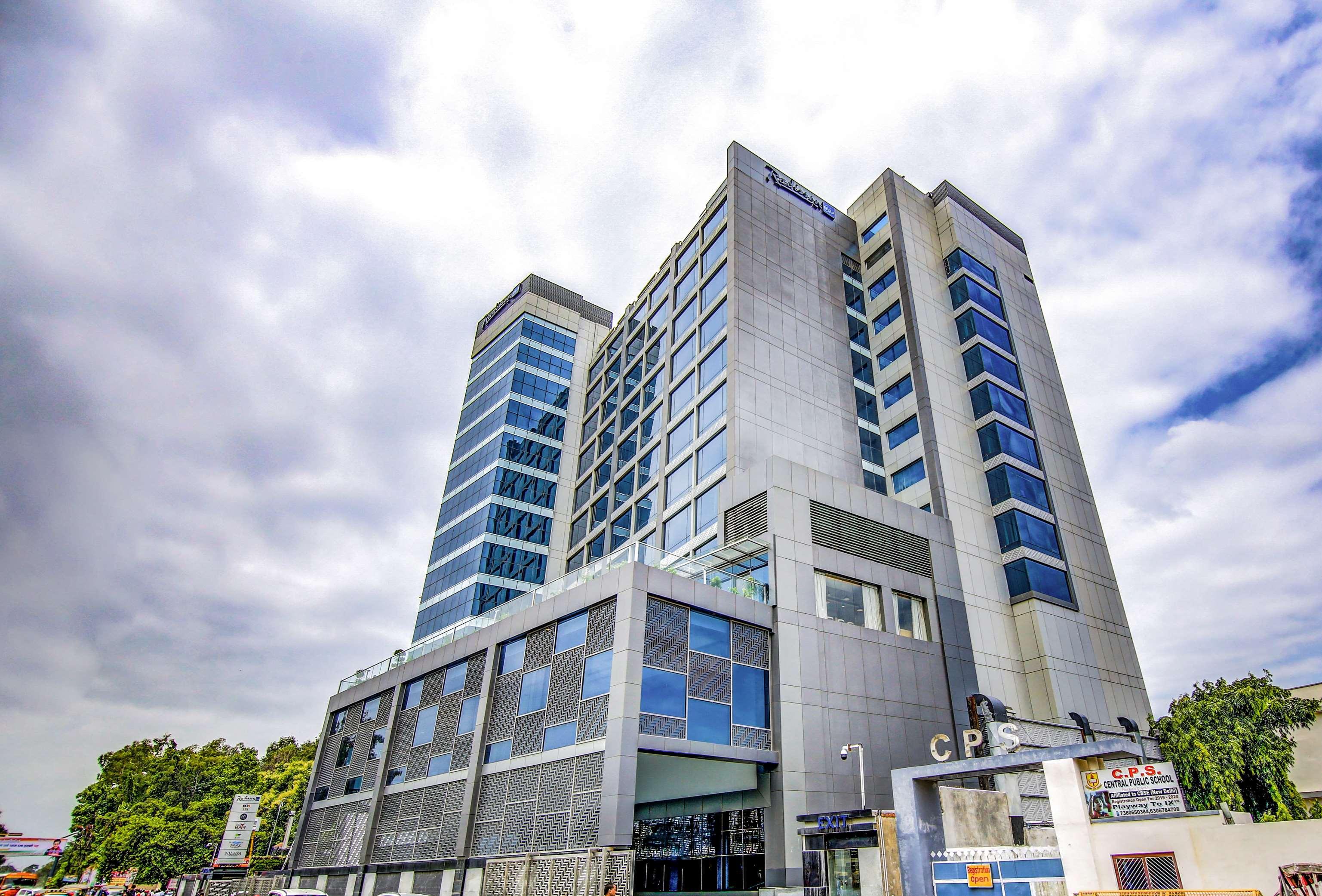 Hotel Radisson Blu Gorakhpur Exterior foto